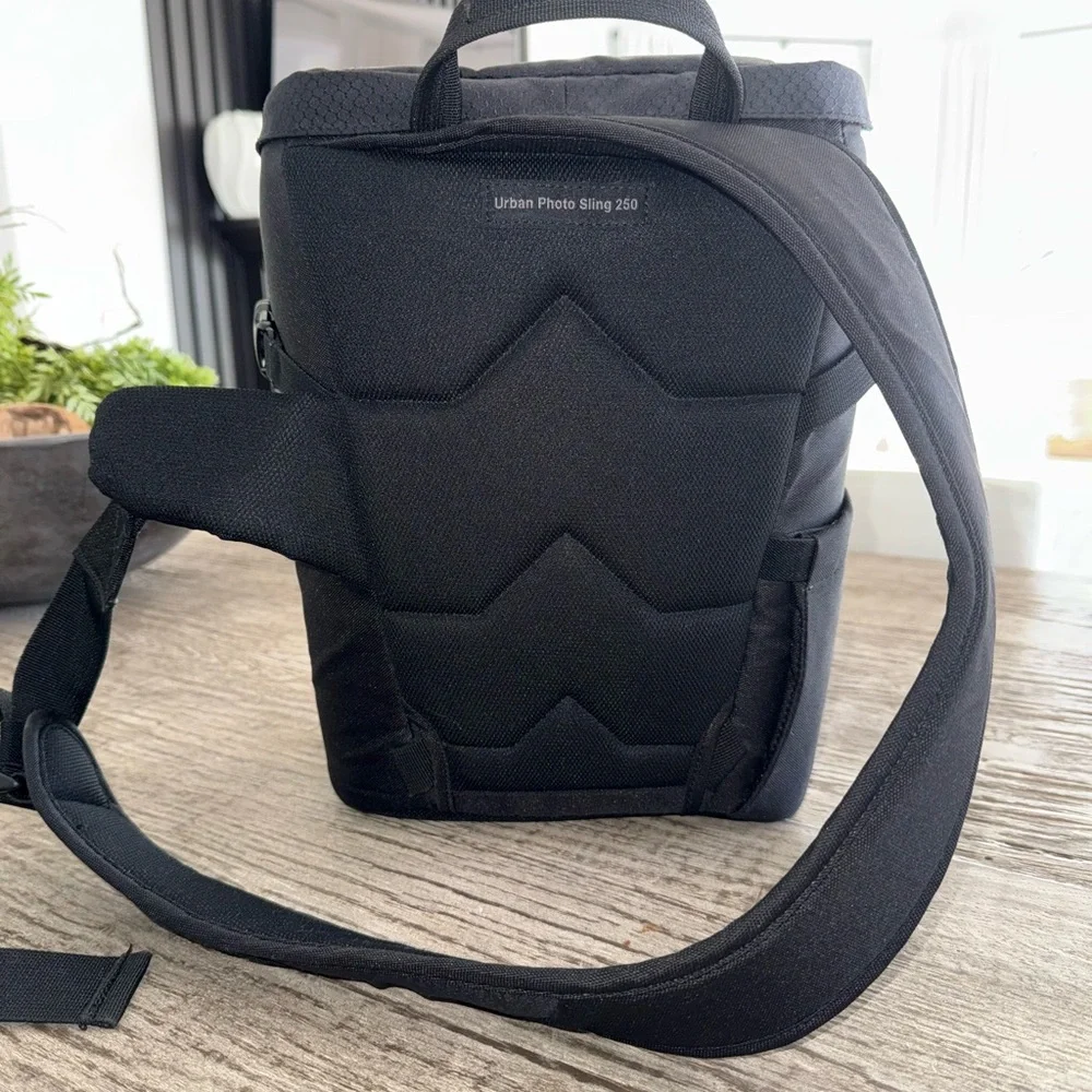 Lowepro Union Photo Sling 150 Camera bag black